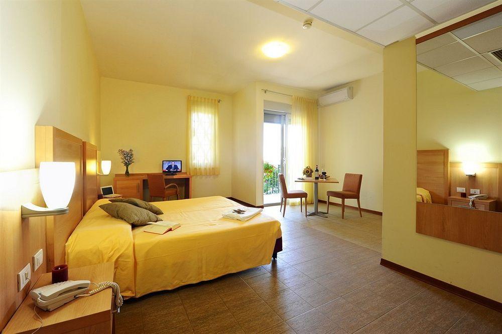Hotel Foresteria Volterra Exterior photo